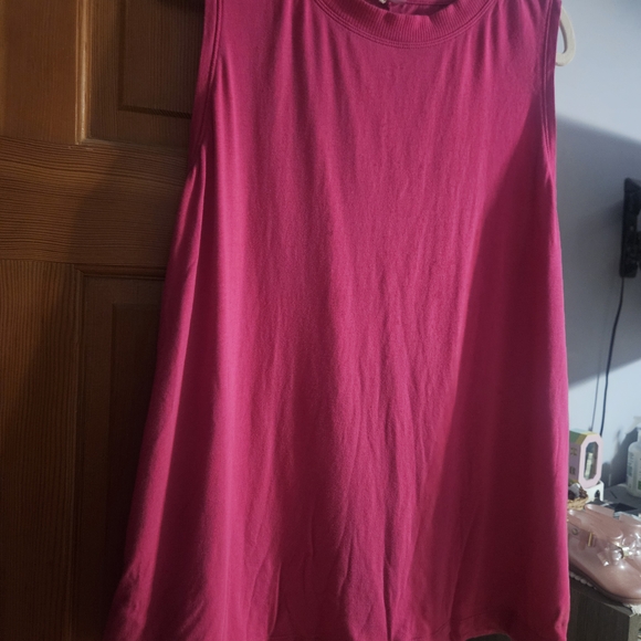 Nike Pink Women's Tank Top - Picture 3 of 10